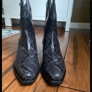 Vic Matie  Western Cowgirl Ankle Black Leather Boots 8